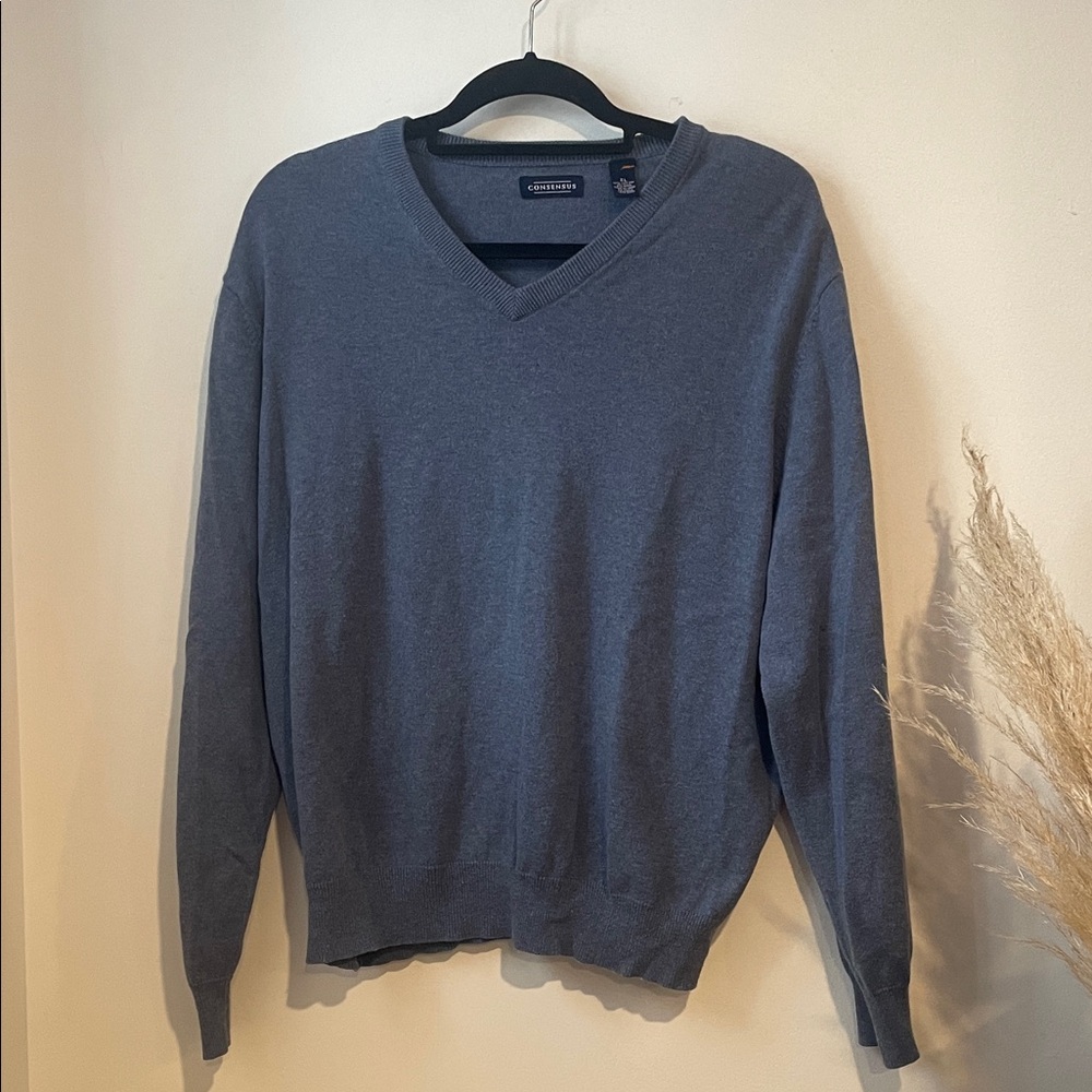 Consensus V-Neck Sweater in Blue Sz XL B118